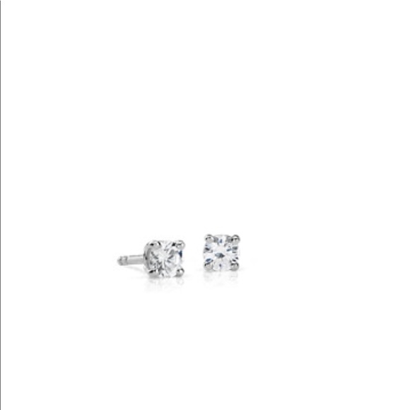 Diamond earrings - Picture 1 of 2